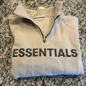 Essentials 1/4 zip